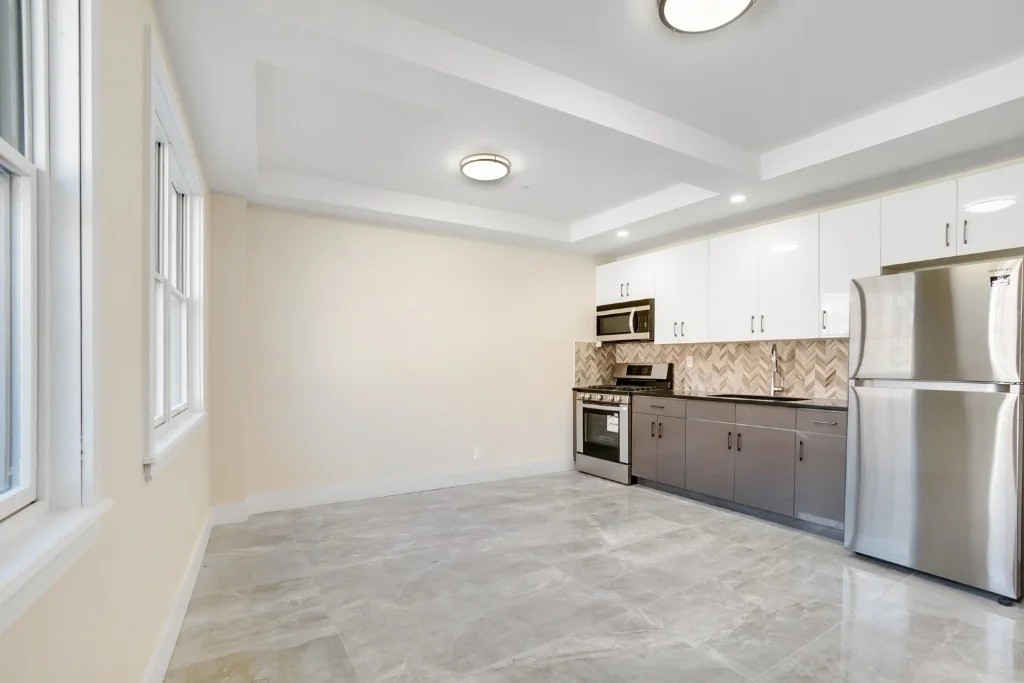 Brooklyn kitchen with stainless steel appliances
