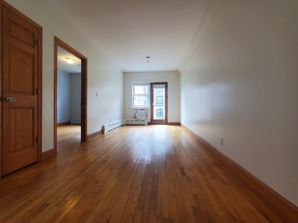 Large living room in Queens