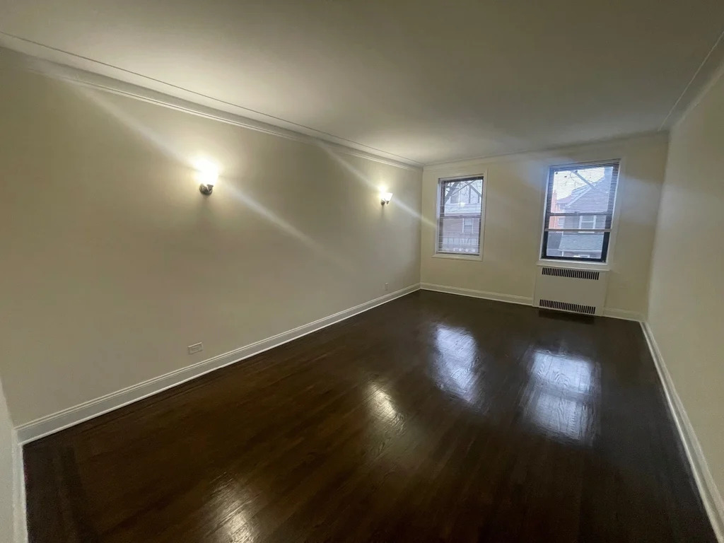 Spacious living area in a Queens apartment