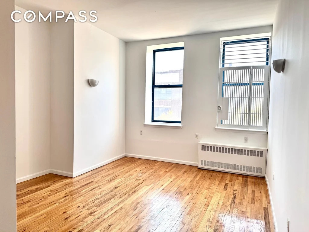 Bright and welcoming studio in Brooklyn in May 2025