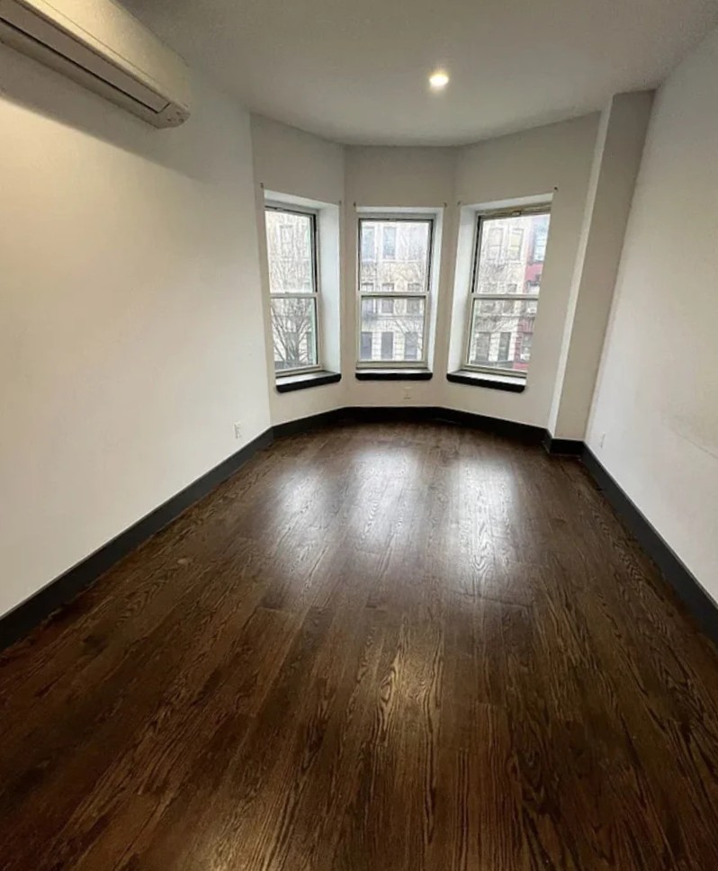 Brooklyn apartment with a bay window