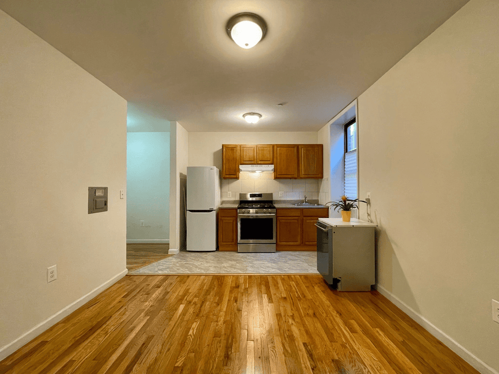 Washing Heights kitchen in September 2025