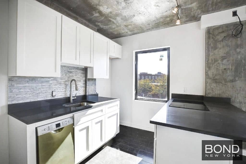 Astoria apartment with unique flooring and ceiling in December 2025