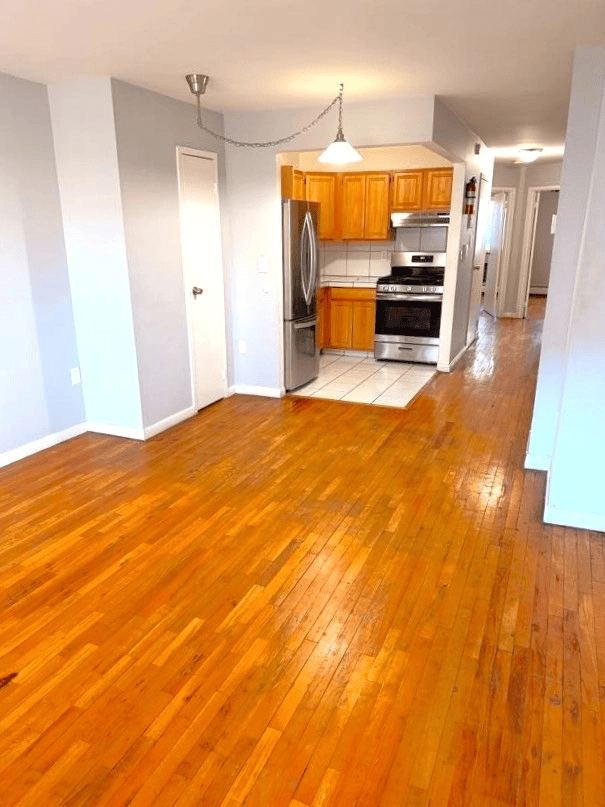 Astoria listings with stainless steel appliances in January of 2026