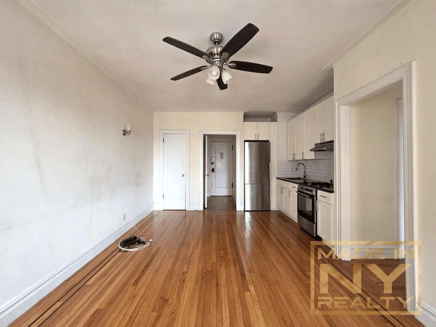 Astoria apartment with ceiling fan in March of 2026
