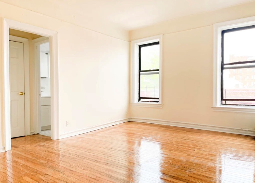 apartment listing photo of empty bedroom space