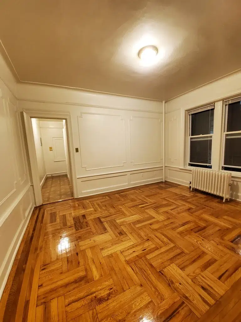 apartment listing photo of empty room