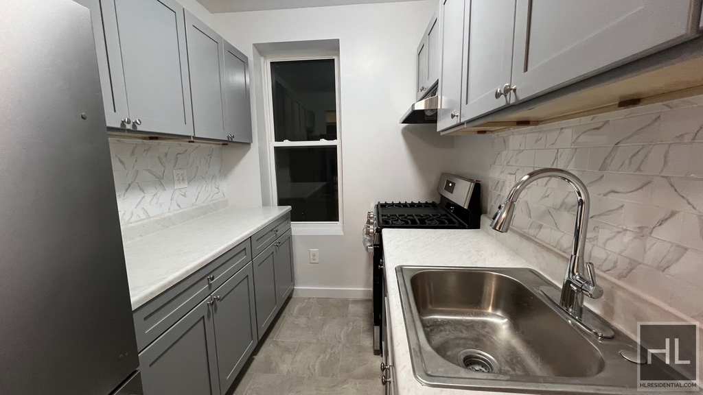 Kitchen with counter space