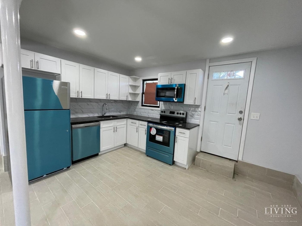 Kitchen with new appliances