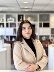 Jessica Tranquilino - Agent Photo