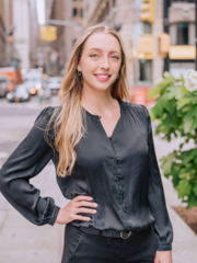 Alexandra Ruggieri - Agent Photo