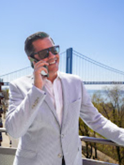 Gregory Valvo - Agent Photo
