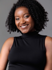 Ashley Douglas - Agent Photo