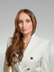 Evelina Palankerina - Agent Photo